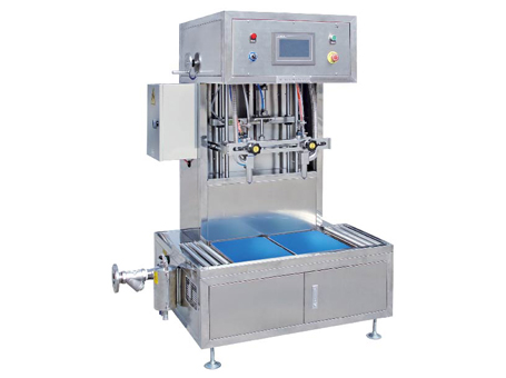 定制食用油灌裝機(jī)需要滿足有什么條件呢