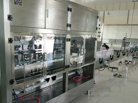 計(jì)量灌裝機(jī)緊跟食用油小包裝趨勢(shì)